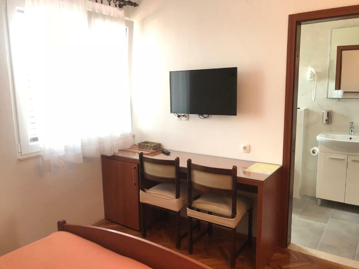 Villa Lucia Premium Rooms Primošten Екстериор снимка